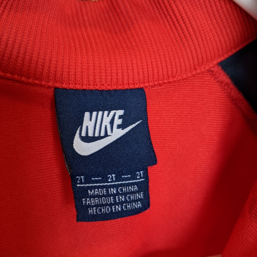 Nike red jacket - Picture 2 of 3